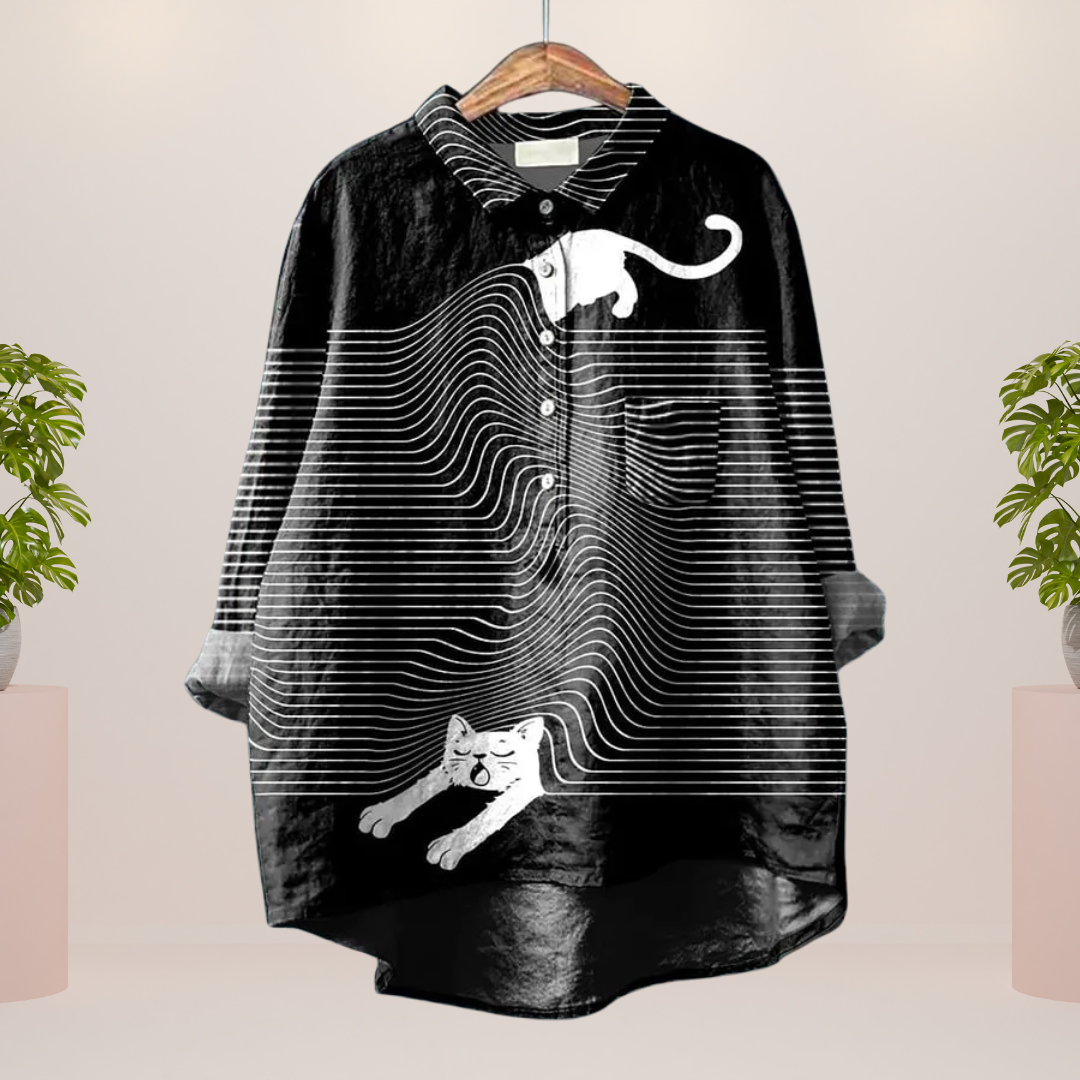 Freya™ | Playful Shirt with Dog Print and Button Closure