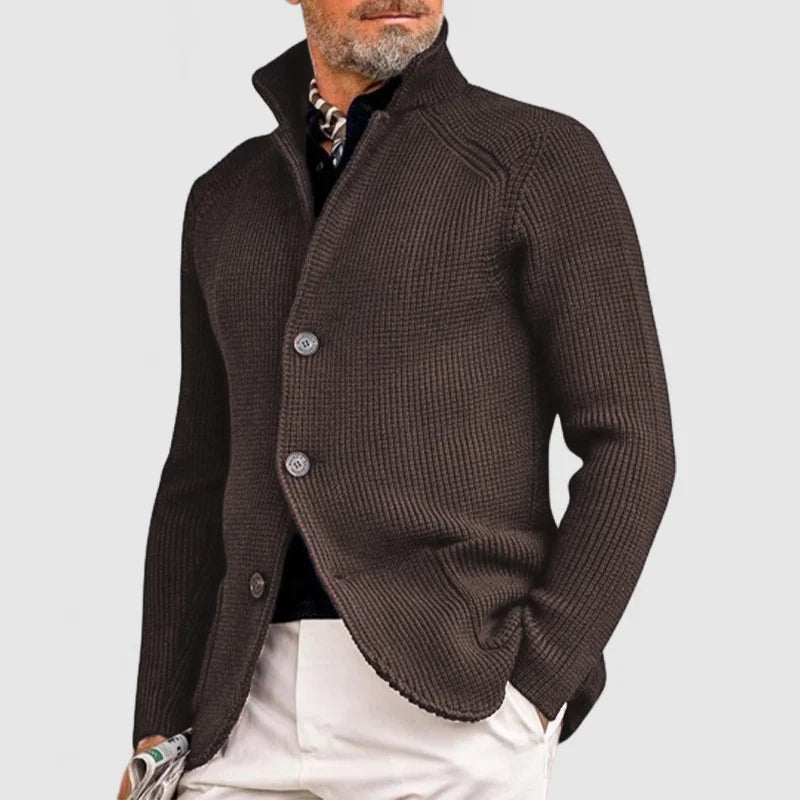 Marc | Refined Comfort in a Timeless Design