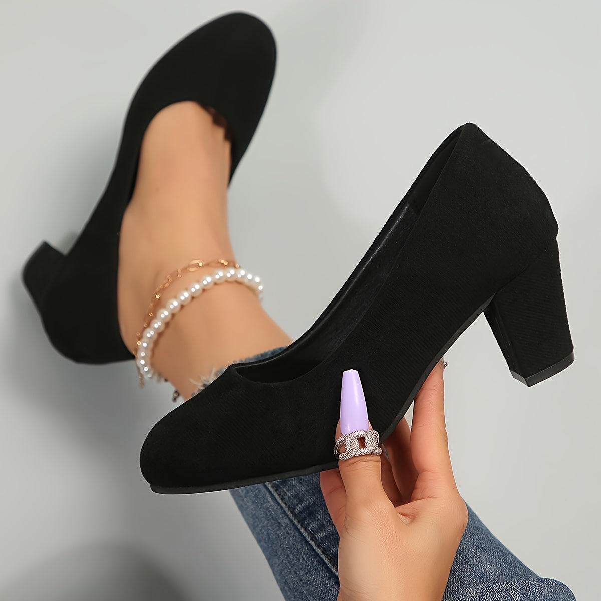 Laure | Wide-toe pumps with a stable heel for pain-free comfort