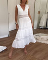 Aurélie | Elegant Lace Dress with V-Neck