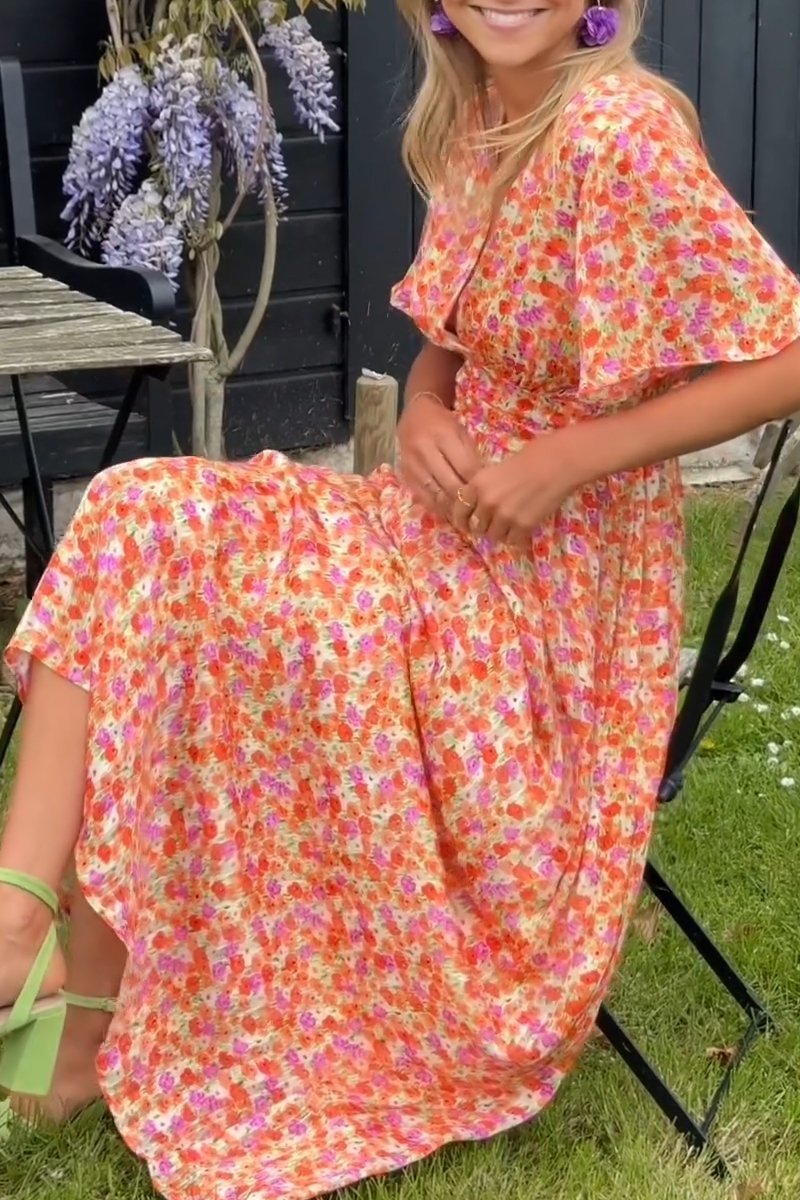 Divine | Elegant Long Dress With Flowers