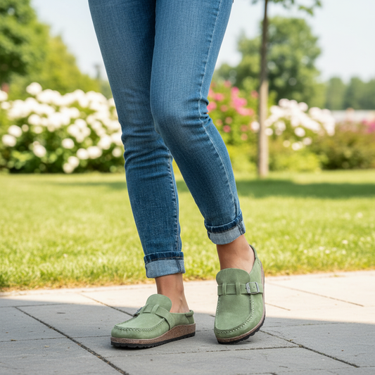 Mazy | Suede Buckle Comfort Clogs