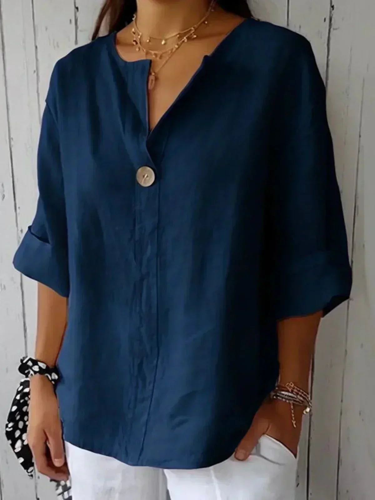 Zoe | Relaxed V-Neck Top
