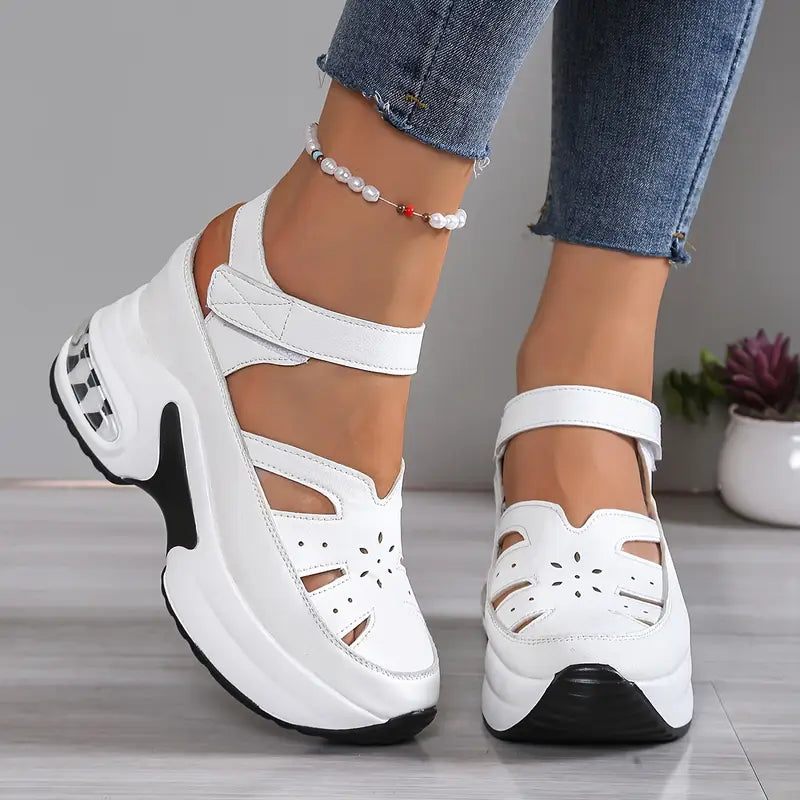 Melly | Elegant Cushioned Sandals for Everyday Use
