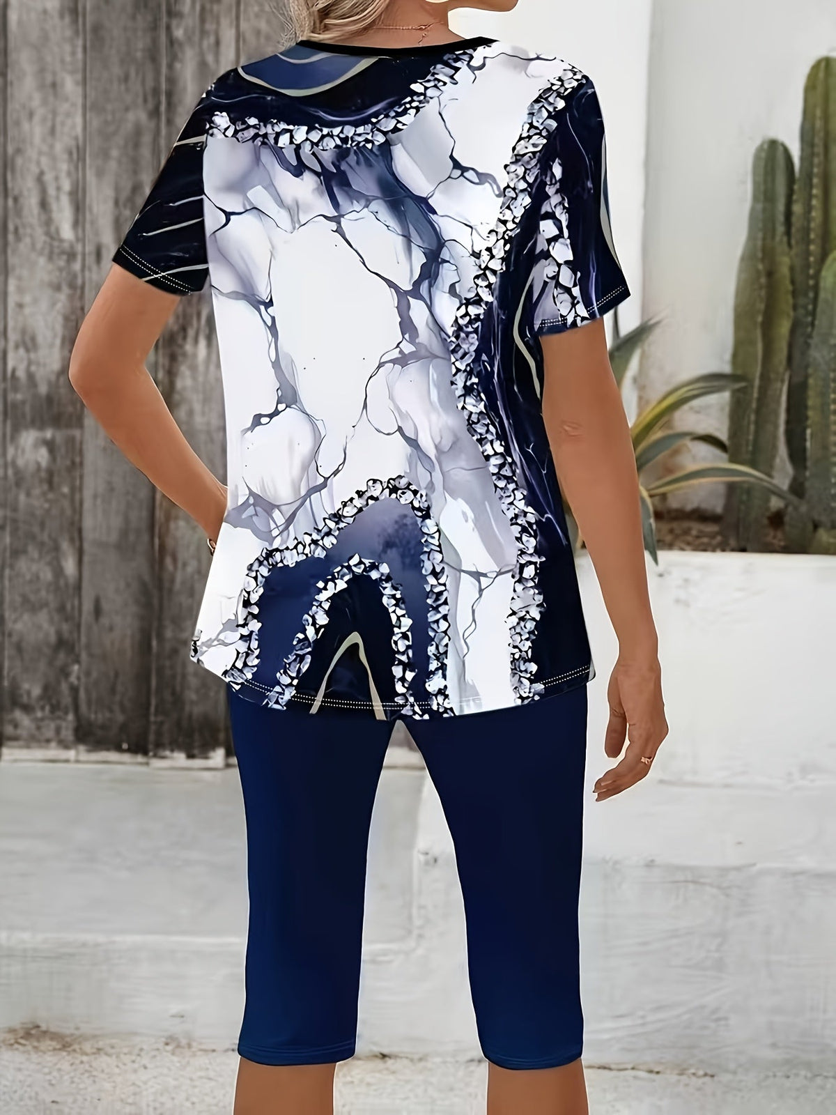 Luna | Printed Two-Piece Stretch Set