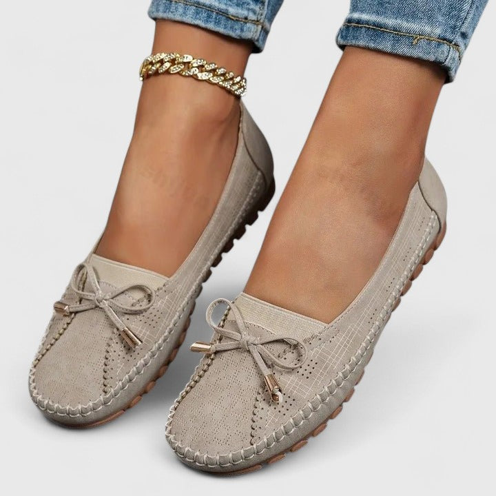 Ava | Moccasin Flats with Bow Detail